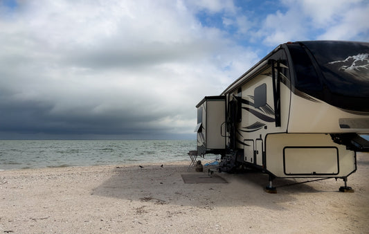 What Fifth-Wheel Landing Gear Actually Does (and Why It Matters)